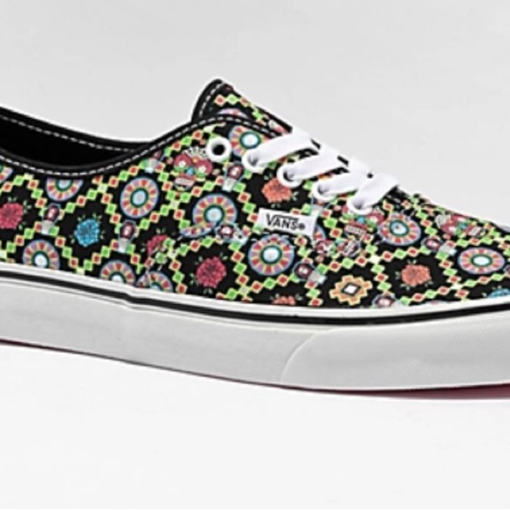 Vans Glow-in-the-Dark, Dia de los Muertos Sneakers